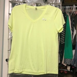 Stripe under armour T-shirt